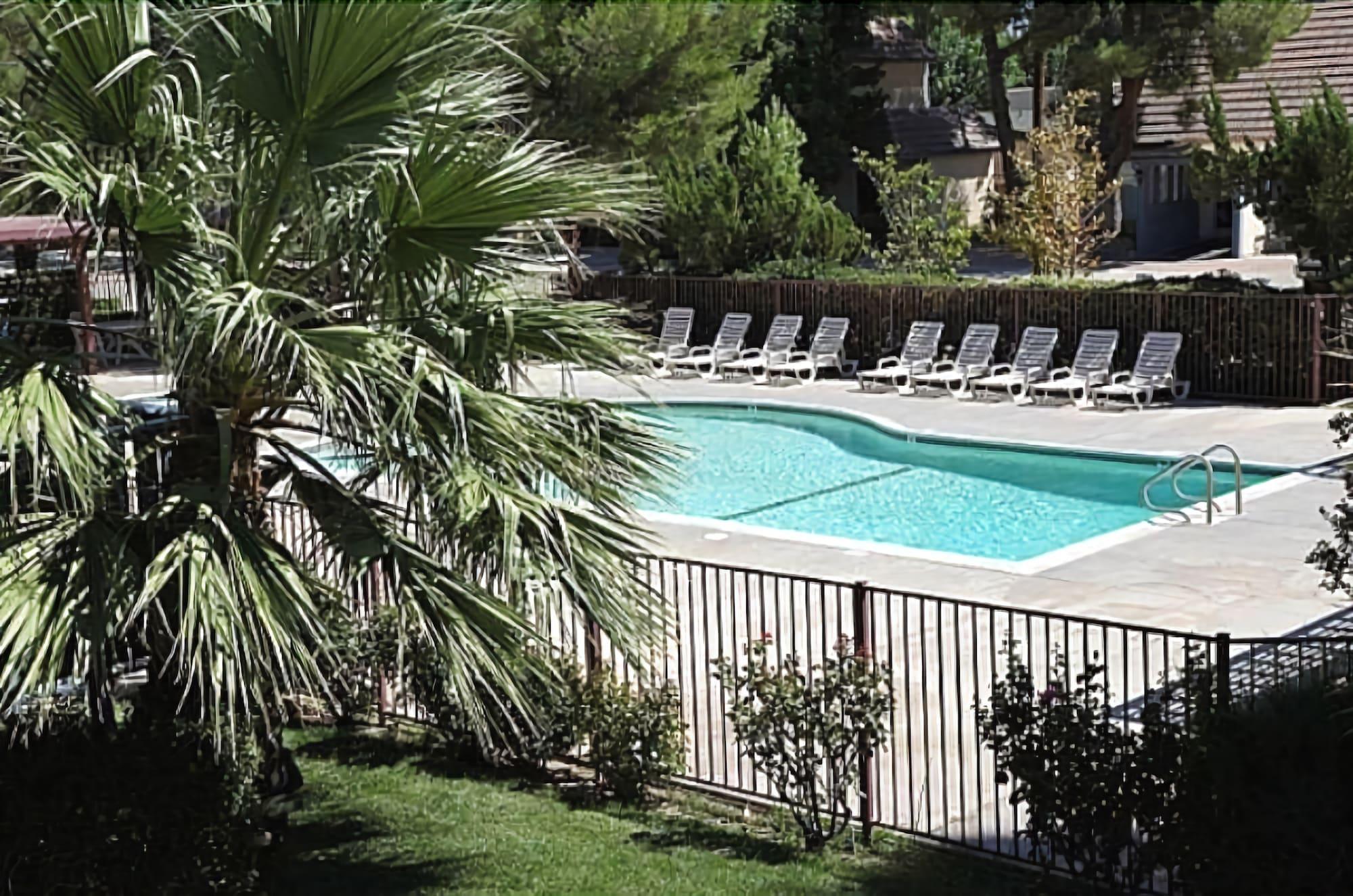 Americas Best Value Inn & Suites - Lancaster Luaran gambar