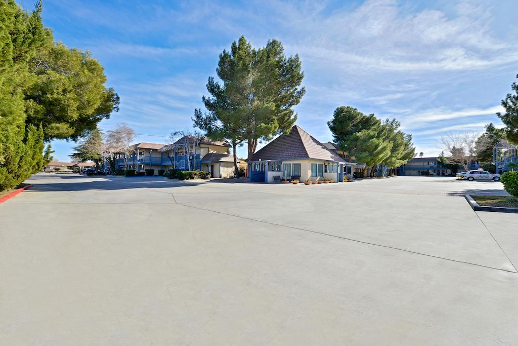 Americas Best Value Inn & Suites - Lancaster Luaran gambar
